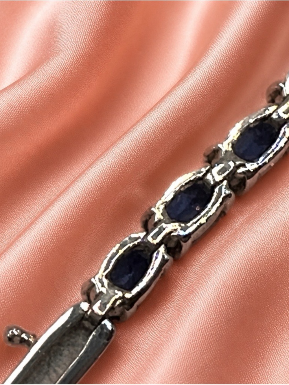 Genuine 13.5ctw Iolite tennis bracelet set in rhodium over S925. 7” long. NEW! - Picture 6 of 8